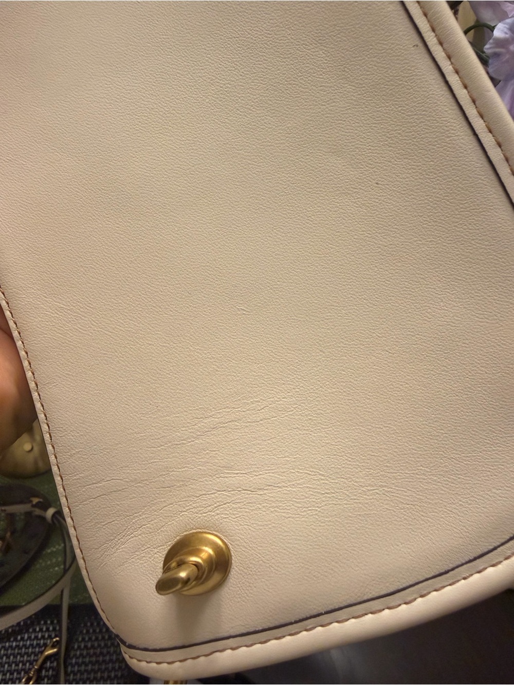 COACH SWINGER BAG brass/chalk Shoulder Bag. - Picture 10 of 10